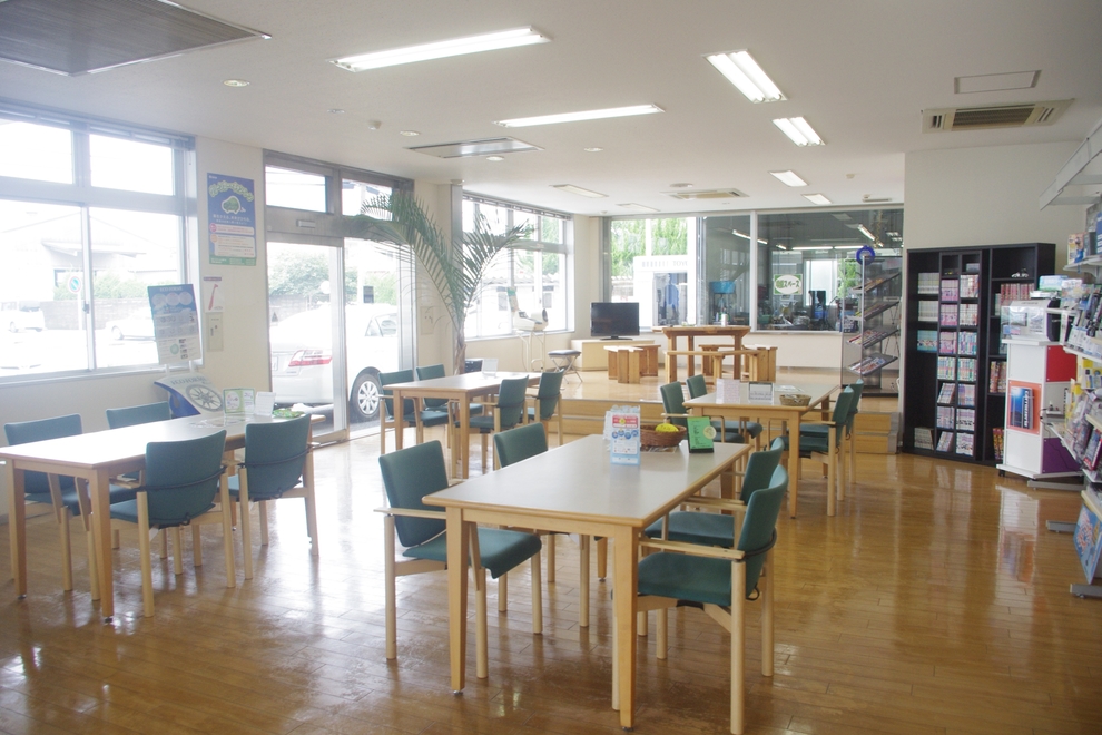 直方店_内観