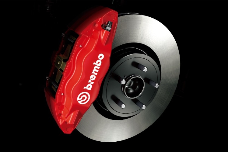 新車 GR 86 SPORT brembo製17インチ対向フロント4ポット・リヤ2ポットベンチレーテッドディスクブレーキ
