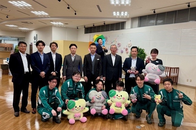 行橋店　固定①集合写真
