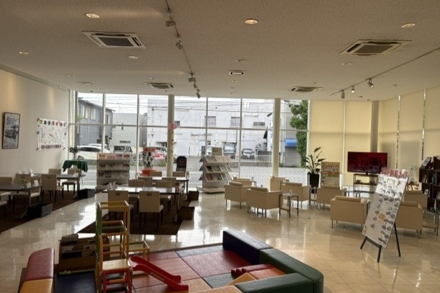 戸畑店_スライド④番フロア全体